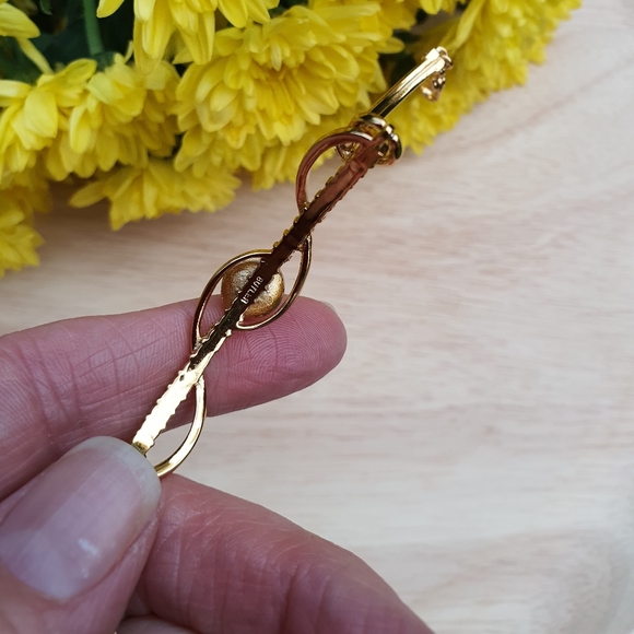 Gold Swarovski Crystal Bracelet - Picture 8 of 9